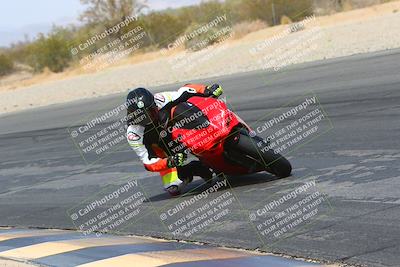 media/Apr-10-2022-SoCal Trackdays (Sun) [[f104b12566]]/Turn 3 Inside (1150am)/